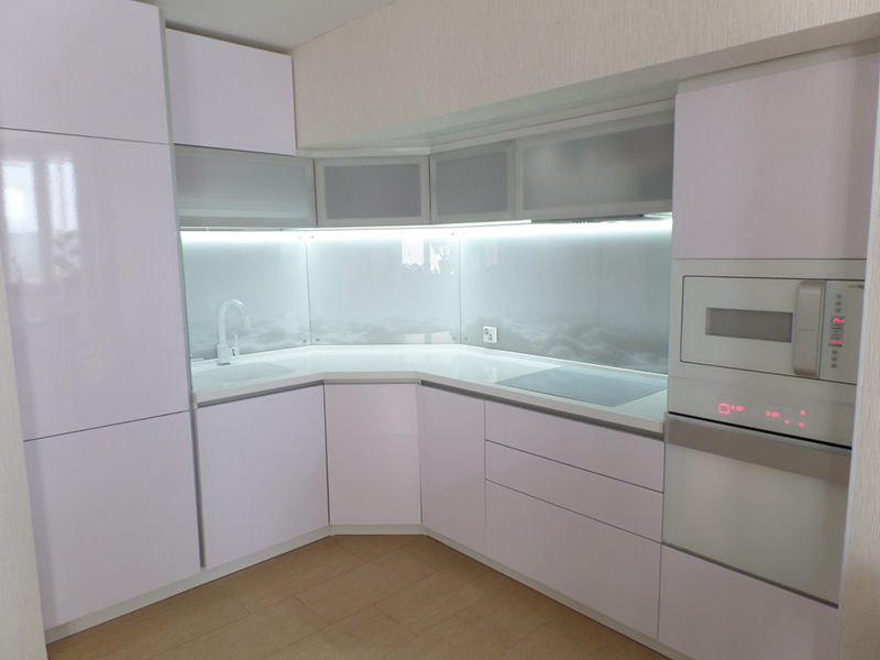 Светодиодное освещение, подобранное под цвет кухонной мебели