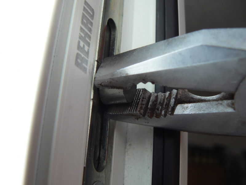 Особенности вида цапф зависят от производителя, но принцип их работы и регулировки одинаков.