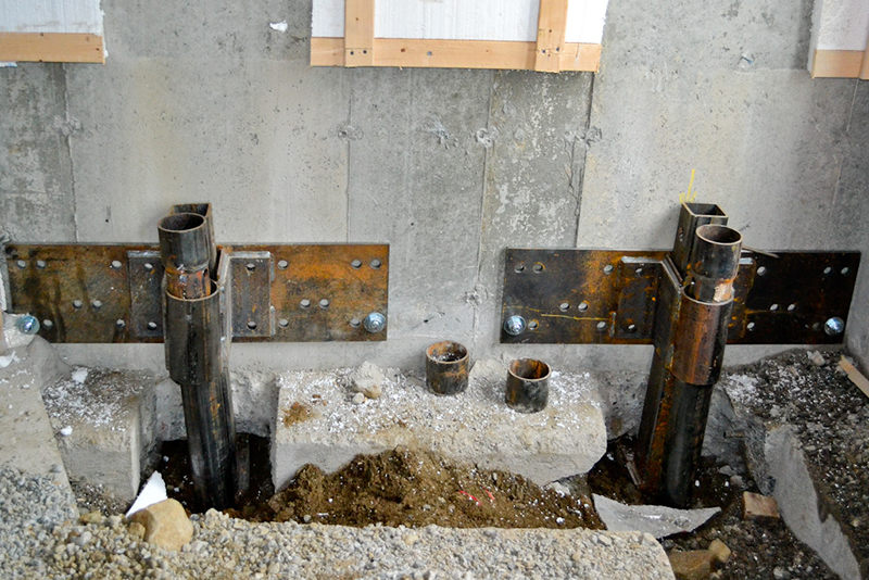 Усиление фундамента металлическими конструкциями