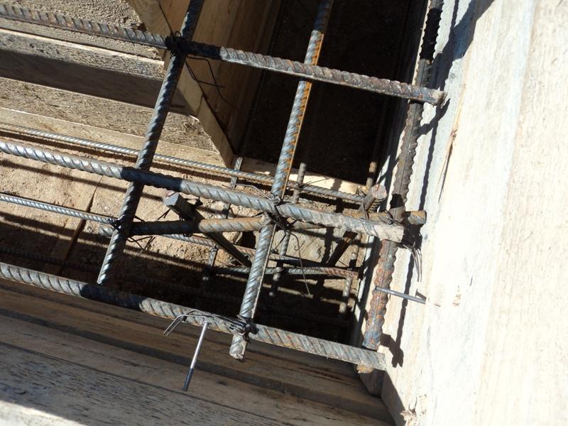 Армирование: защищает от движений грунта, делает фундамент прочным.