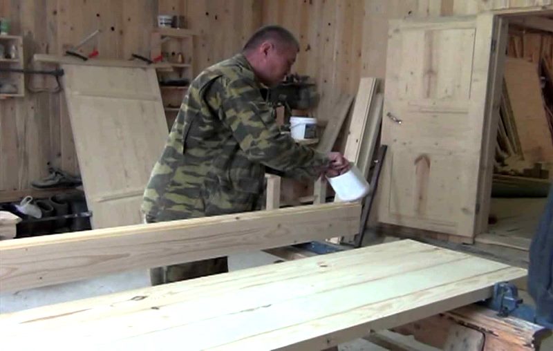 Делаем деревянные двери самостоятельно