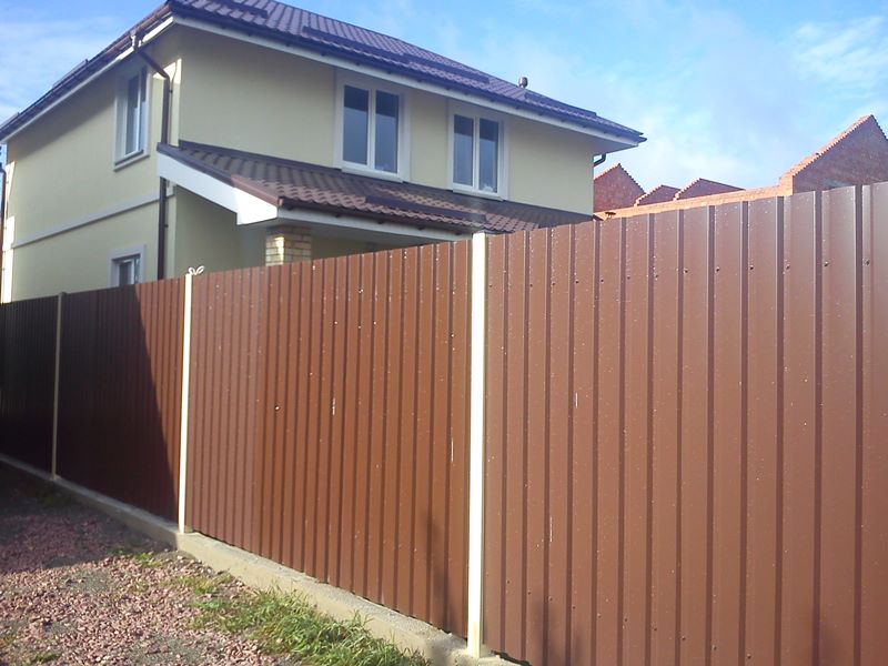 Установка забора из профнастила Установка забора из профнастила