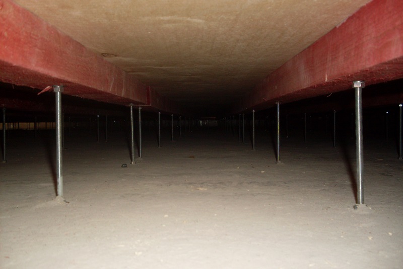 Регулируемые лаги помогут компенсировать неровности пола