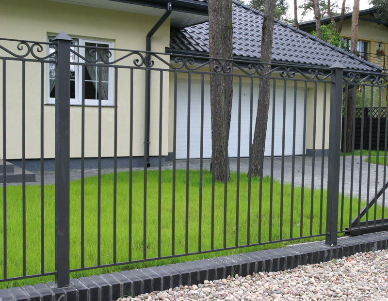 Металлический забор своими руками Металлический забор своими руками
