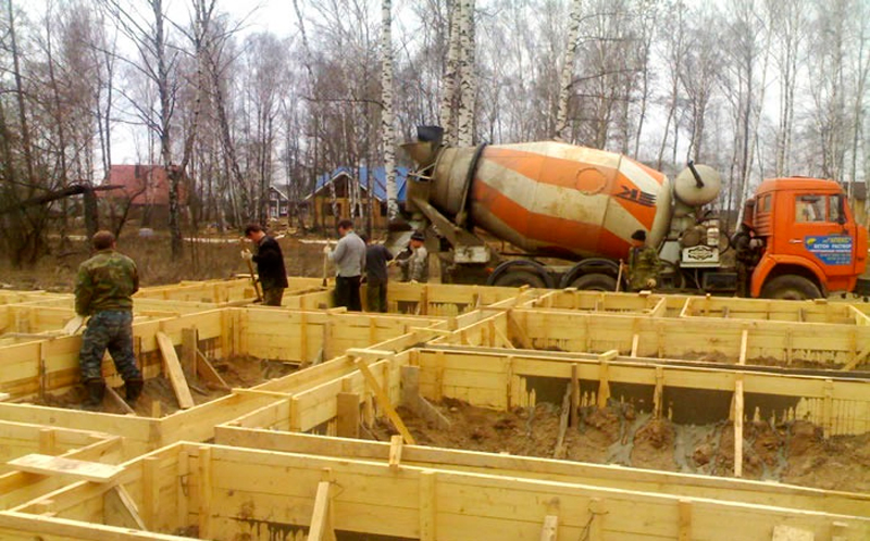 Устройство деревянной опалубки для фундамента