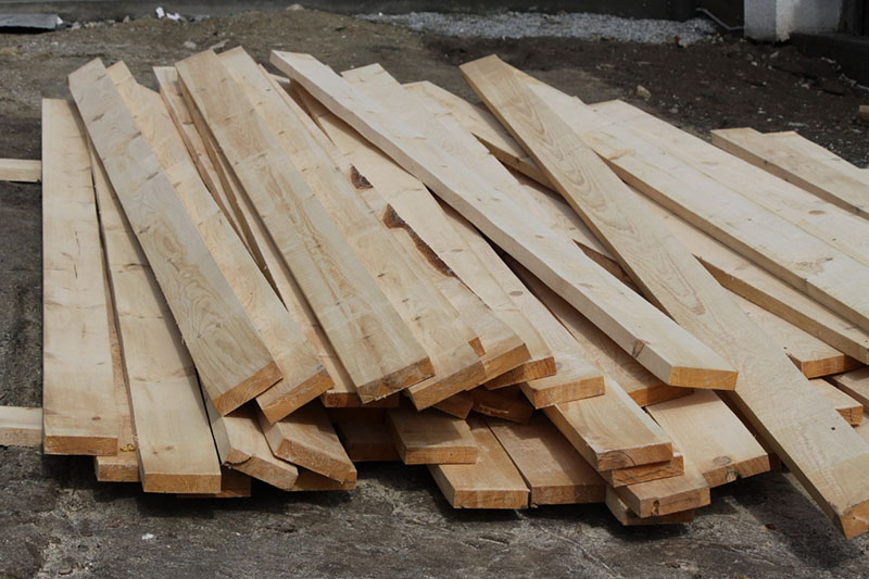 Доски для опалубки забора