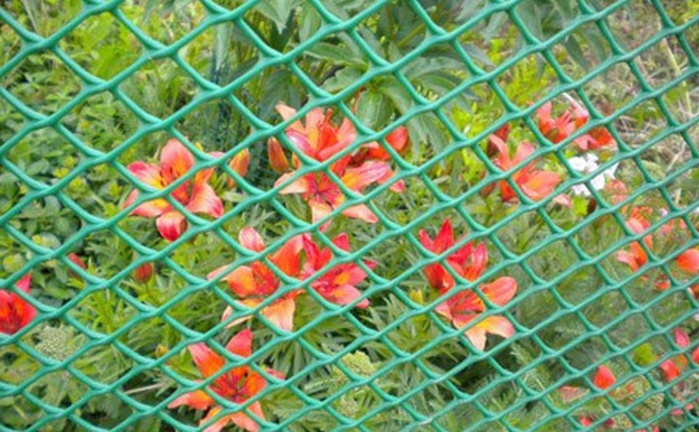 Сетка для забора из пластика