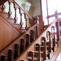 Устанавливаем перила для лестницы своими руками