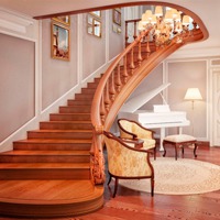 Делаем холл с лестницей в коттедже или доме самостоятельно