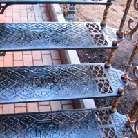 Делаем металлические ступени для лестниц  своими руками