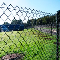 Как сделать забор из сетки рабицы своими руками?