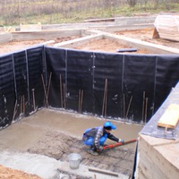 Качественная гидроизоляция цокольного этажа своими руками для коттеджа!