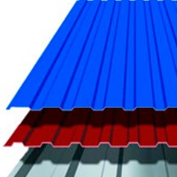 Особенности выбора: какой профлист лучше для забора в загородном доме?