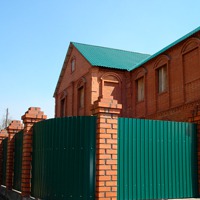 Столбы под забор из профнастила