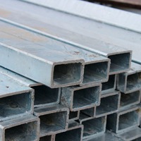 Какая труба для столбов забора необходима?