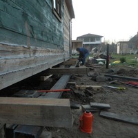 Ремонт фундамента старого деревянного дома своими руками: описание и советы