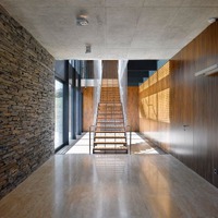 Отделка стен коридора ламинатом: порядок проведения работ