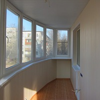 Обшить балкон пластиковыми панелями просто!