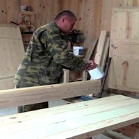 Делаем деревянные двери самостоятельно в коттедже или загородном доме